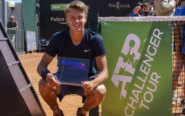 保利尼奥 保利尼奥