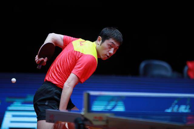 极具压迫力 极具压迫力