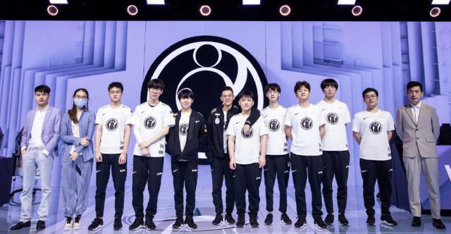 添一抹悬念 添一抹悬念