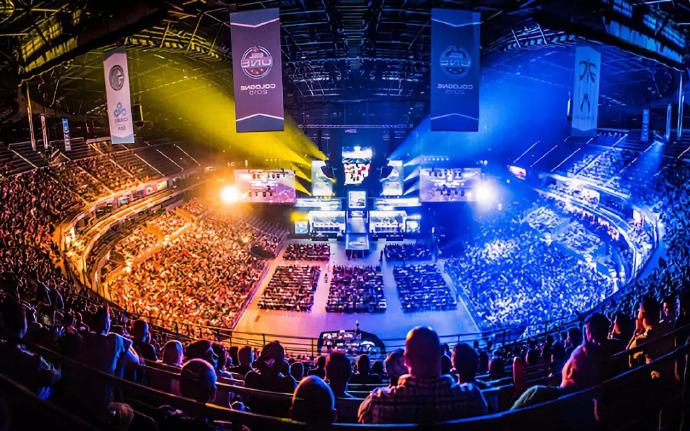 却在结构上 却在结构上