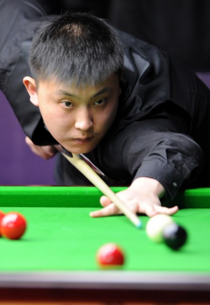 指惯用右脚 指惯用右脚